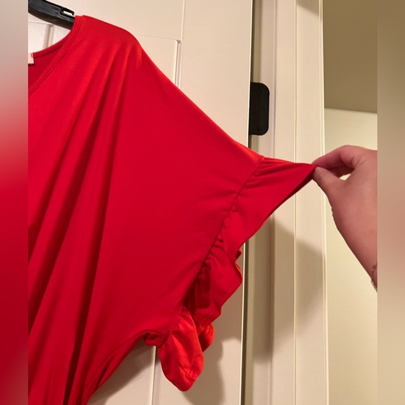 Entro Red Romper - Picture 2 of 2